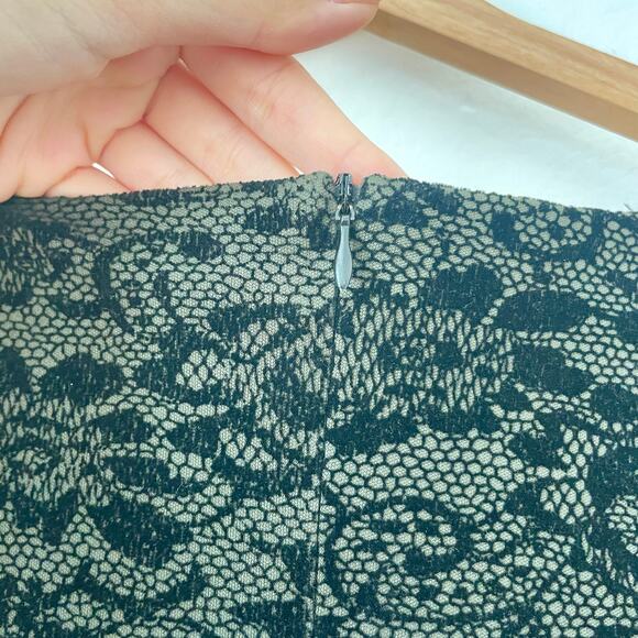 Vintage – Jennifer Eden Black Burnout Velvet Lace Midi Dress - Picture 4 of 9